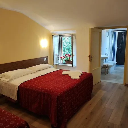 Amoroso's House, Pensjonat *