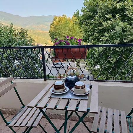 Amoroso's House, Pensjonat *